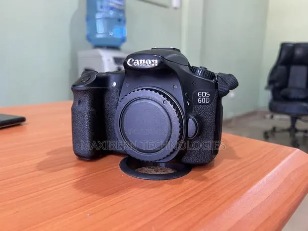 Canon EOS 60D 18MP DSLR Digital Camera Body Only - Used · Photo 1