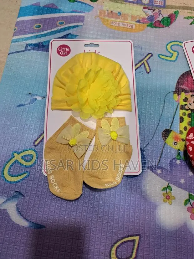 Get Ready to Step Out, Girl Hair Cap With Socks · Photo 2