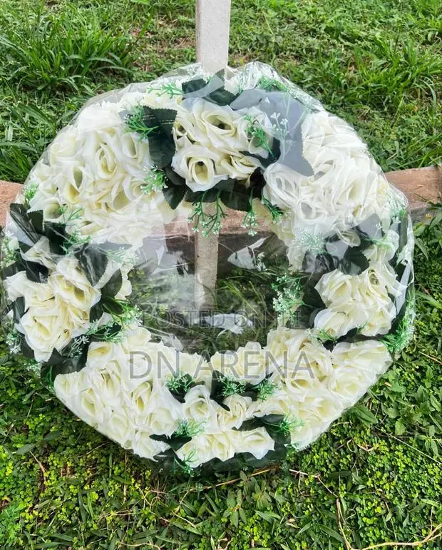 Sympathy Wreaths Funeral Farewell Flowers · Photo 1