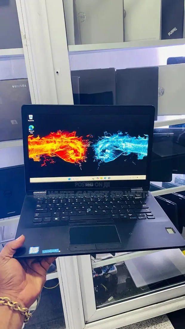 Laptop Dell Latitude 14 E7470 16GB Intel Core i5 SSD 256GB · Photo 1