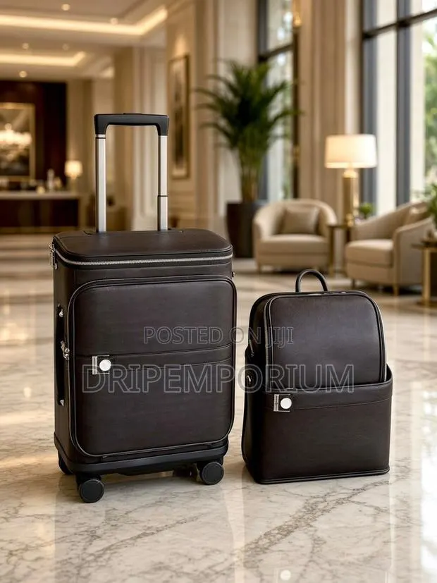 Luxury Leather Travel Set · Photo 1