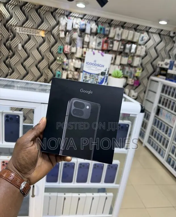 New Google Pixel 9 Pro Fold 512 GB Black · Photo 1