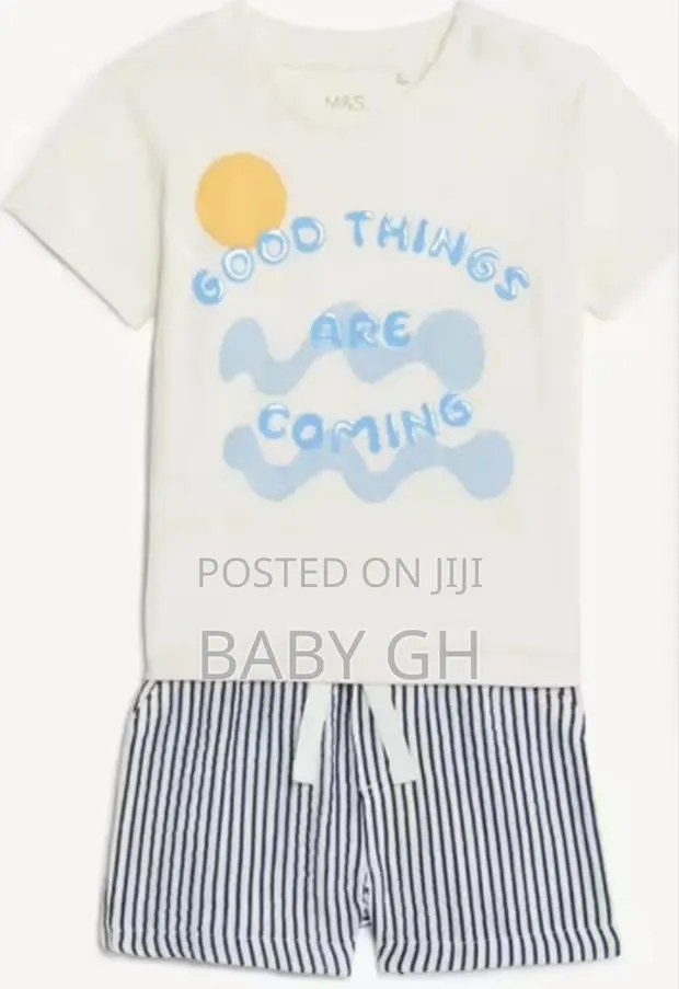 M S Baby Top and Shorts 6-9months · Photo 1