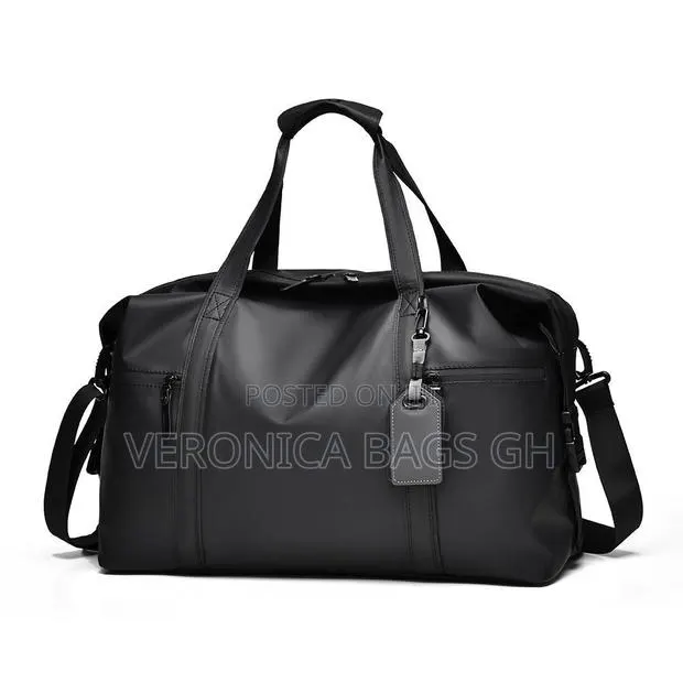 Shoulder Strap Duffel Bag for Gym, and Traveling · Photo 1