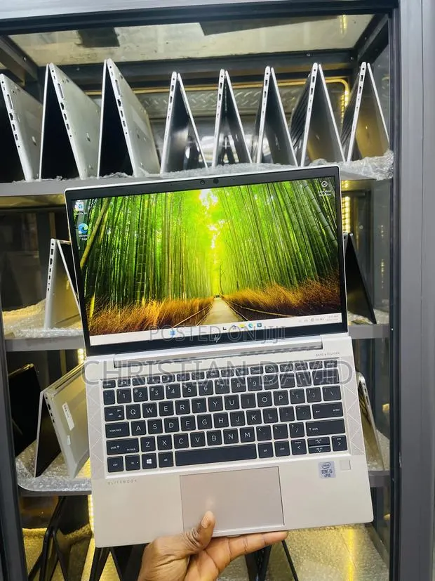 Laptop HP EliteBook 830 G7 8GB Intel Core i5 SSD 256GB · Photo 1
