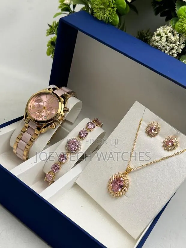 Michael Kors · Photo 1