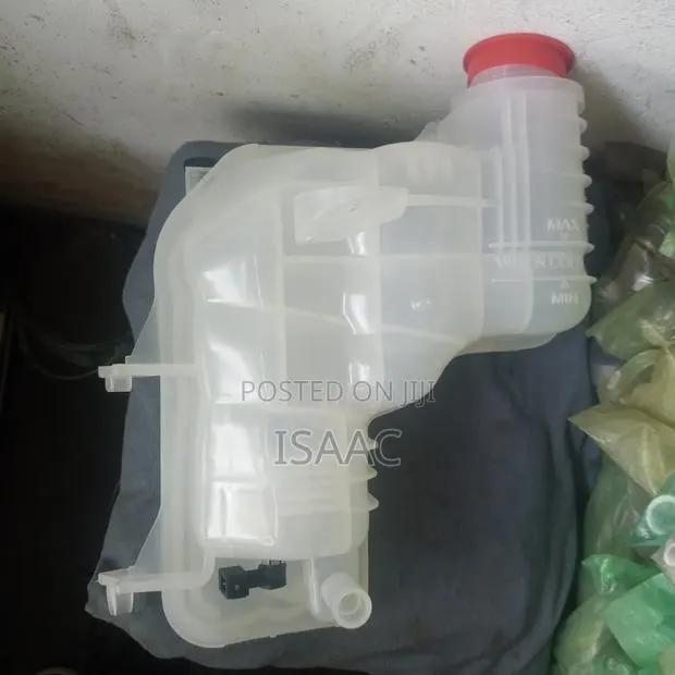 Range Rover Water Reservoir · Photo 1