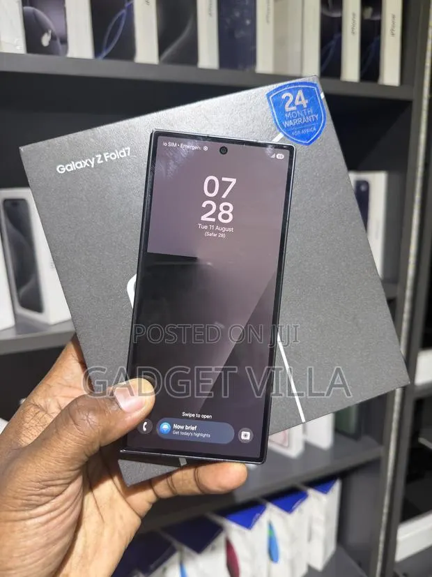 Samsung Galaxy Z Fold7 256 GB Black · Photo 1