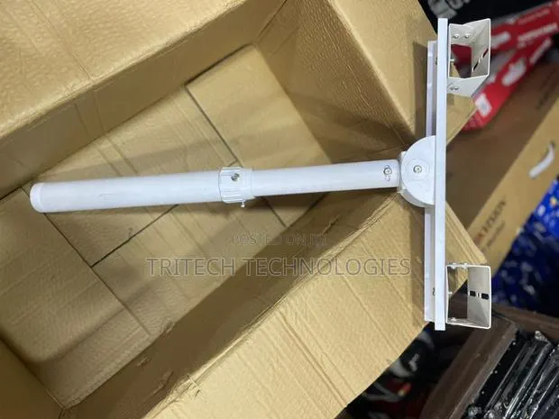 Camera Stand or Pole · Photo 1