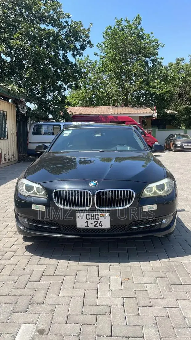 BMW 535i 2011 Black · Photo 1
