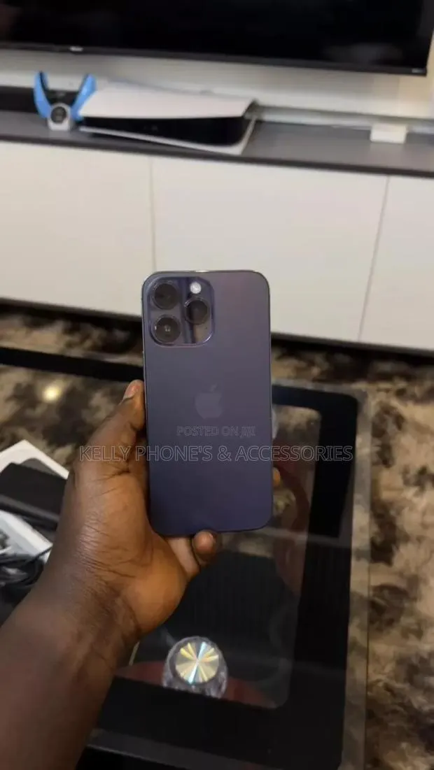Apple iPhone 14 Pro Max 1 TB Purple · Photo 1
