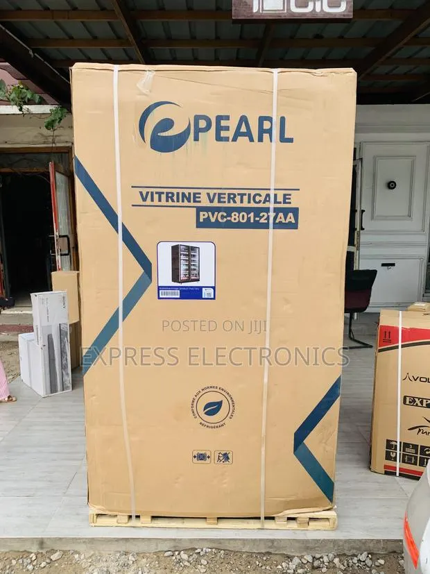 Ultra High Pearl PVC-801-27AA 690L Double-Door Glass Display Fridge · Photo 1