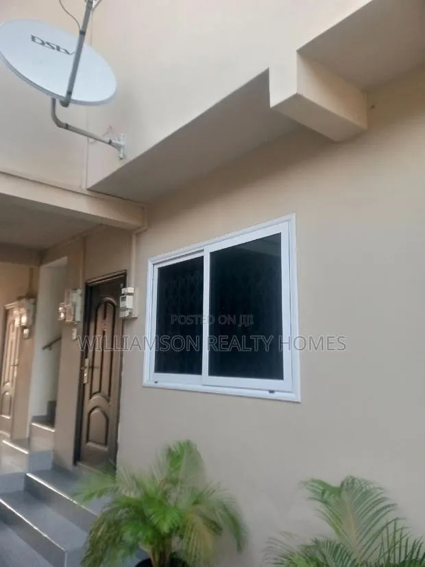 Luxury/Furnished Cham Hall Apt,Spintex · Photo 1