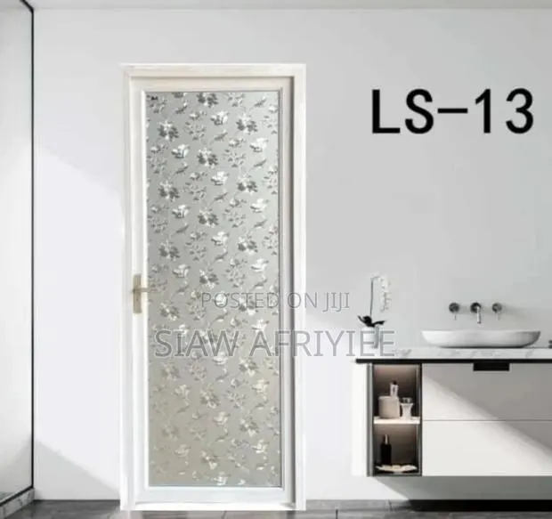 Unbreakable Bathroom Available · Photo 1