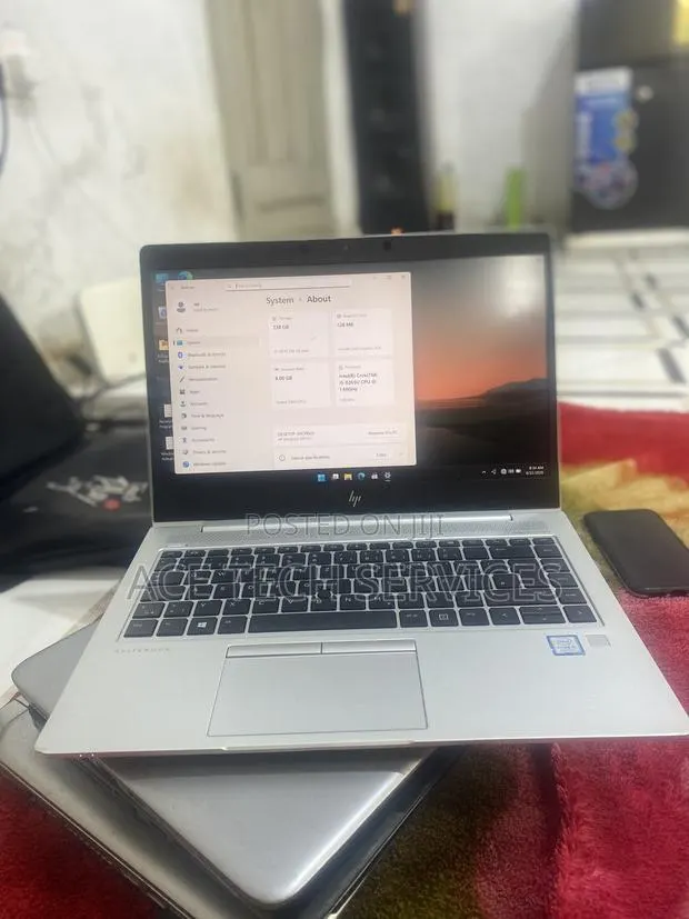 Laptop HP EliteBook 830 G5 8GB Intel Core i5 SSD 256GB · Photo 1
