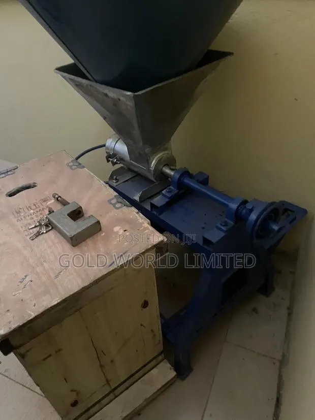 Fufu Machine With Electric Motor and Generator · Photo 1