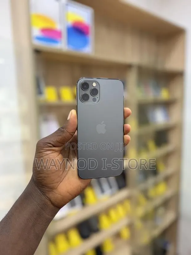 Apple iPhone 12 Pro 128 GB · Photo 1