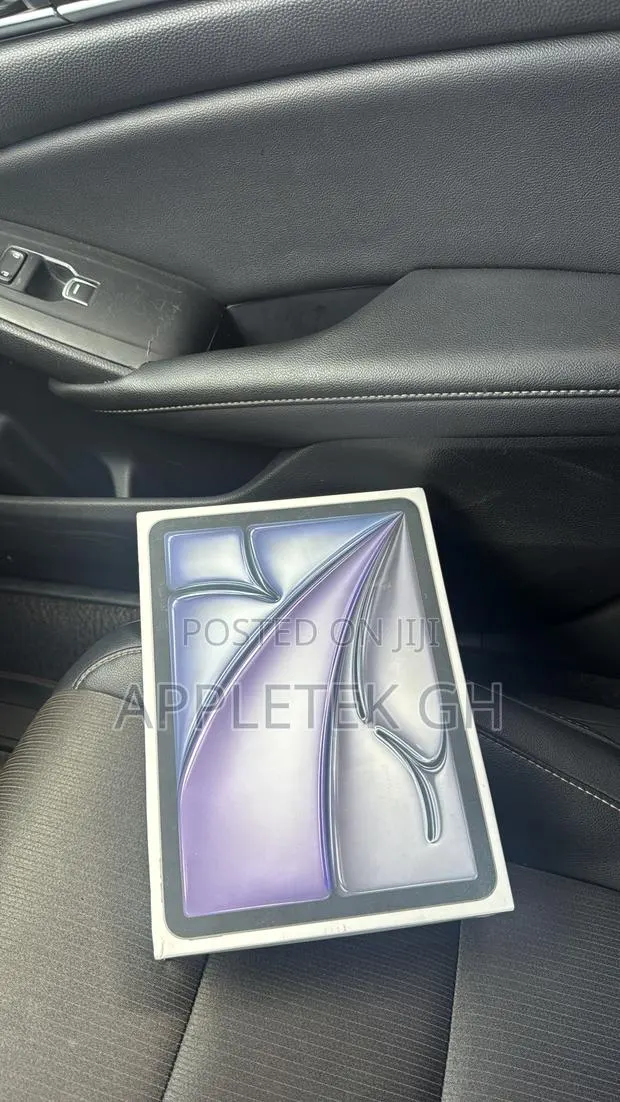 New Apple iPad (2025) 128 GB Silver · Photo 1
