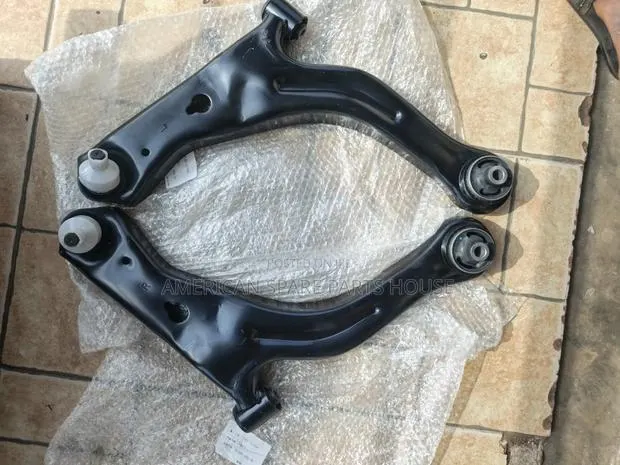 Ford Escape 2005-2012 Lower Arm · Photo 1