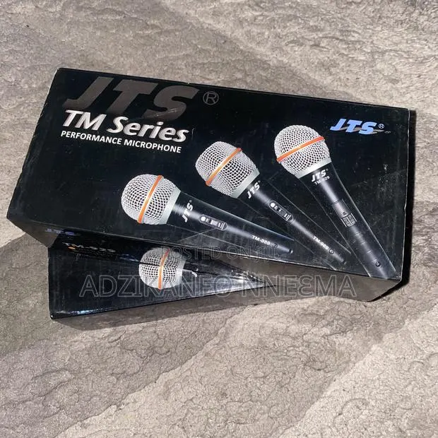 JTS Tm-929 Wired Dynamic Vocal Microphone · Photo 1