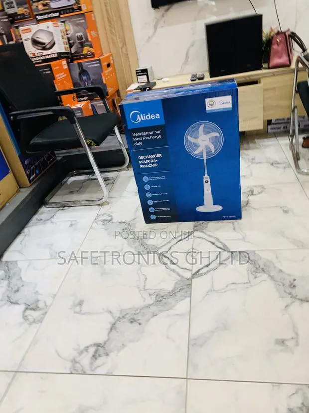 Newest Update Midea 18-Inch Rechargeable Stand Fan · Photo 1