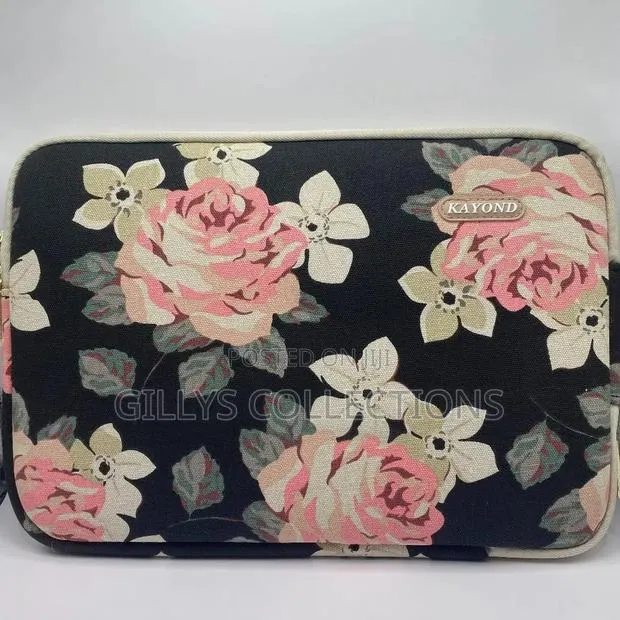 13 Inch Laptop Sleeve "Black Rose" Vintage Floral Pattern Bag · Photo 1