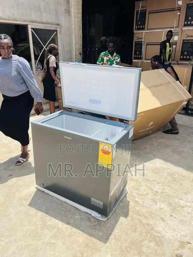Quality Yet Affordable Samsung Single Door Chest Freezer(198l) · Photo 1