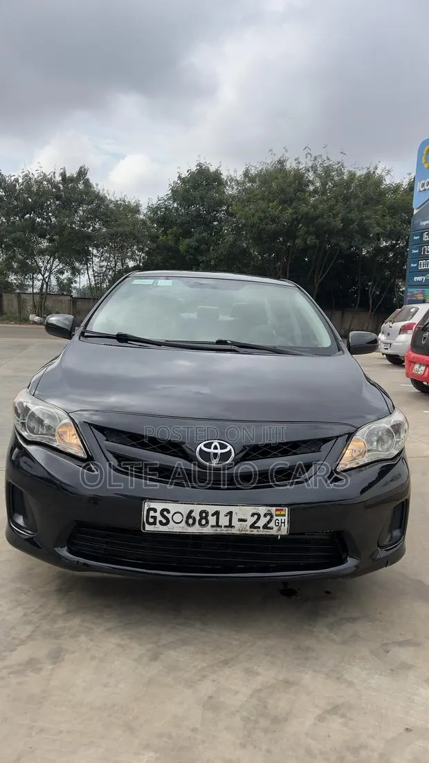 Toyota Corolla S 4dr Sedan (1.8L 4cyl 4A) 2012 Black · Photo 1