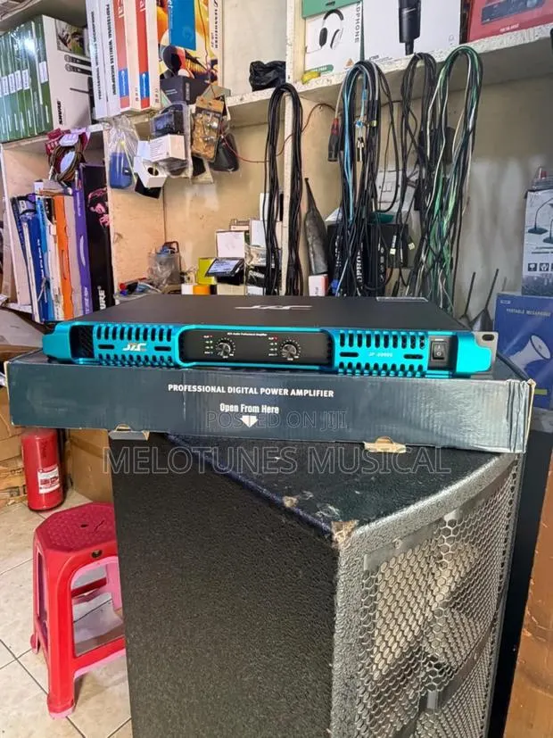 JAC JP-20000 Professional Digital Power Amplifier · Photo 1