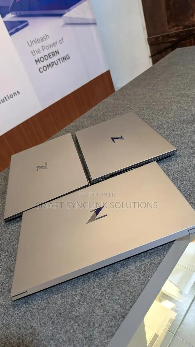 Laptop HP ZBook Studio G8 32GB Intel Core i7 SSD 512GB · Photo 1