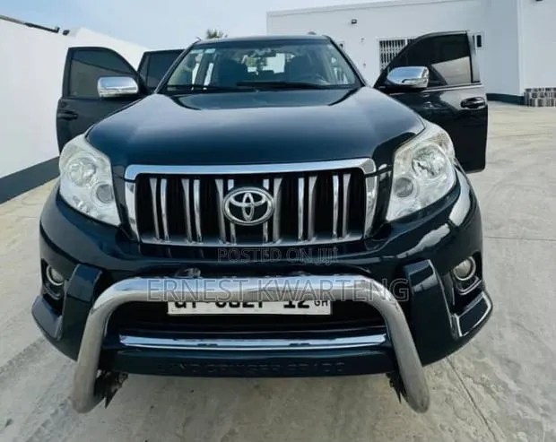 Toyota Land Cruiser Prado 2012 Black · Photo 1