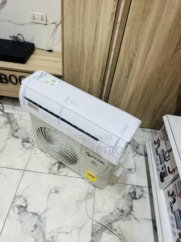 1.5hp/12000 Btu/H Pearl 1.5HP R410a Non-Inverter Split Air Conditioner · Photo 1