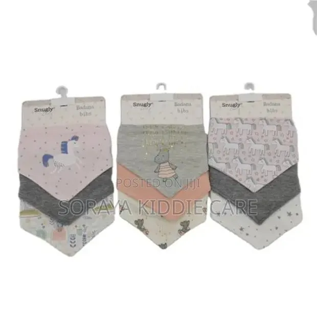 Baby Bandana Bibs · Photo 1