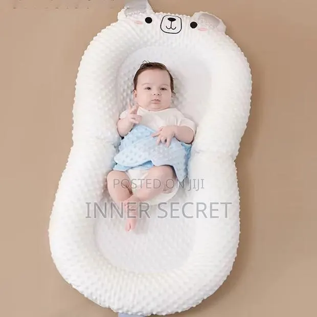 Nursing Anti-Spit Milk Inclined Pillow · Photo 1
