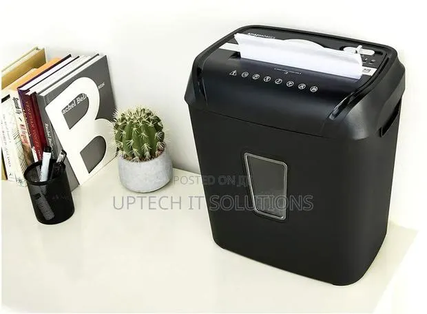 8 Sheet Paper Shredder · Photo 1