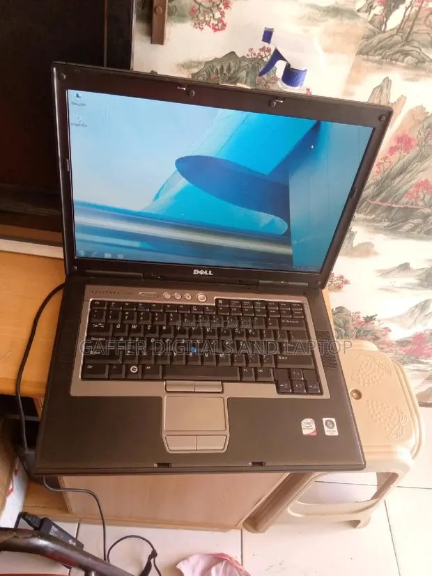 New Laptop Dell Latitude E7450 4GB Intel Core 2 Duo HDD 250GB · Photo 1