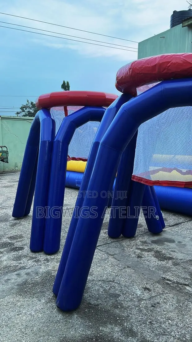 Giant Inflatable Basket Ball Net · Photo 1