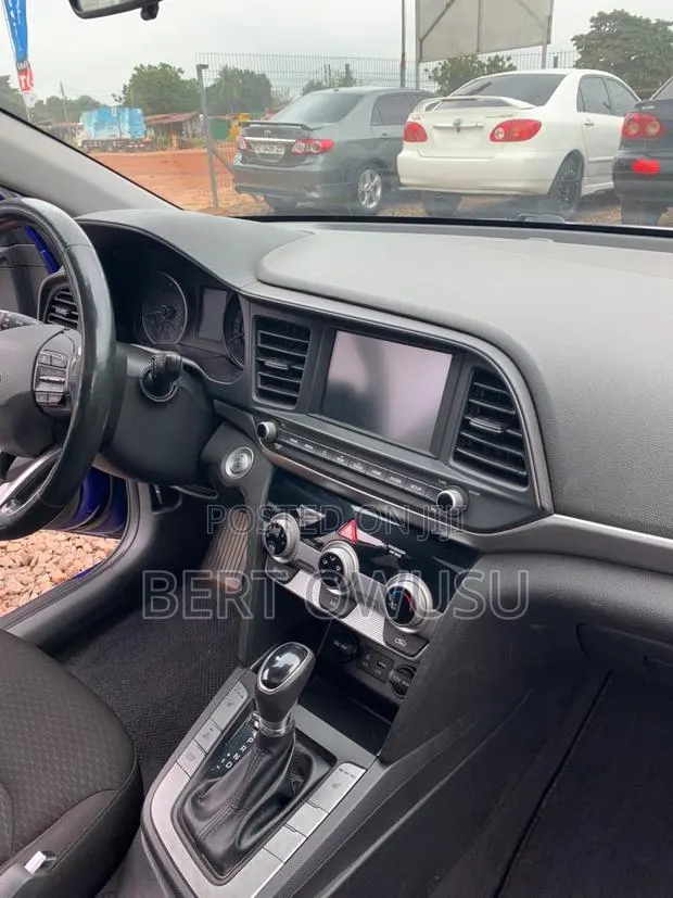 Hyundai Elantra 2020 Blue · Photo 1