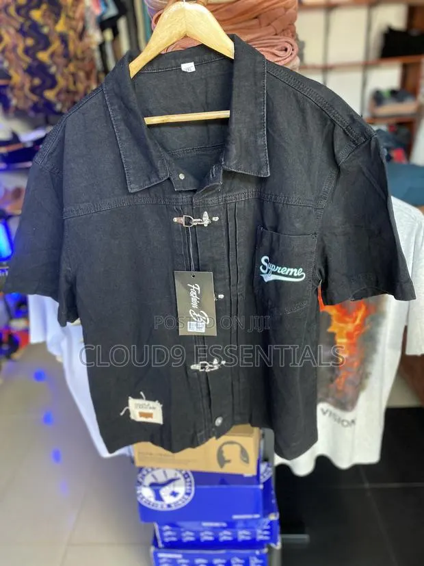 Men's Black Streetwear Shirt With Metal Clasps - XXL · Photo 1