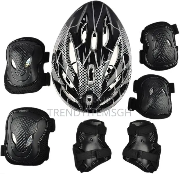 Knee And Elbow Protective Pad + Helmet · Photo 1