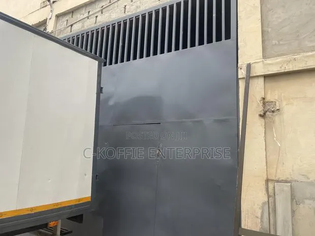 1200sqm Warehouse + Offices at North Kaneshie Industrialarea · Photo 1