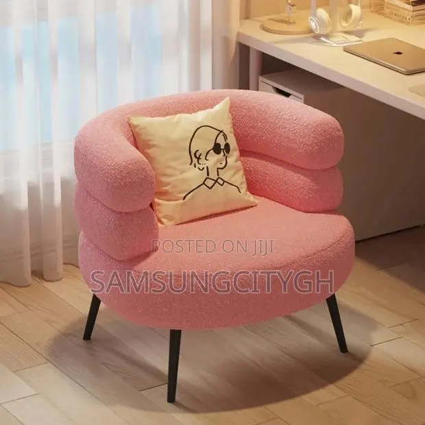 Modern Single Accent Chairs · Photo 1