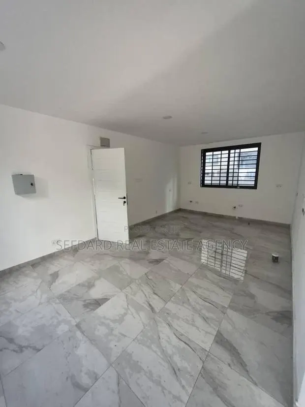 3bdrm House in Sefdard Properties, Kwabenya for sale · Photo 4