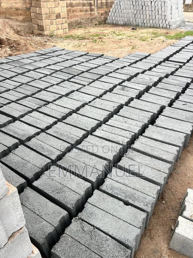 5” Building Blocks for Sale – Quality Strong · Photo 1