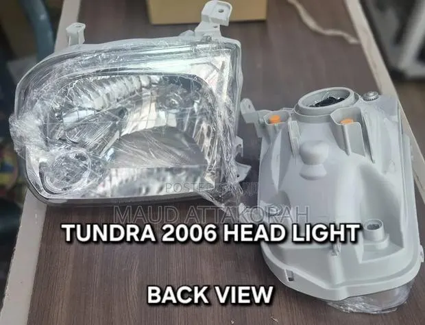 Toyota Tundra 2006 Headlight · Photo 1