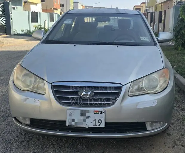 Hyundai Elantra 2008 Silver · Photo 1
