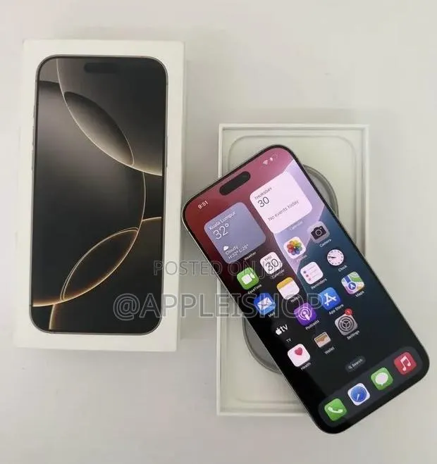 Apple iPhone 16 Pro Max 512 GB Gold · Photo 1