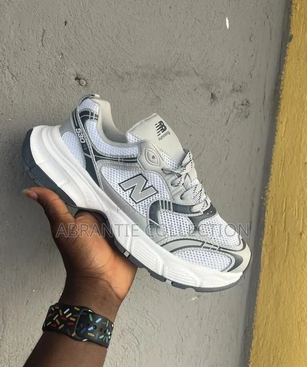 New Balance Unisex 530 Chuck Sneaker · Photo 1