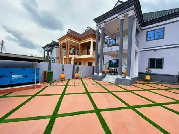 Furnished 4bdrm House in Police-Station, West Legon for sale · Photo 1