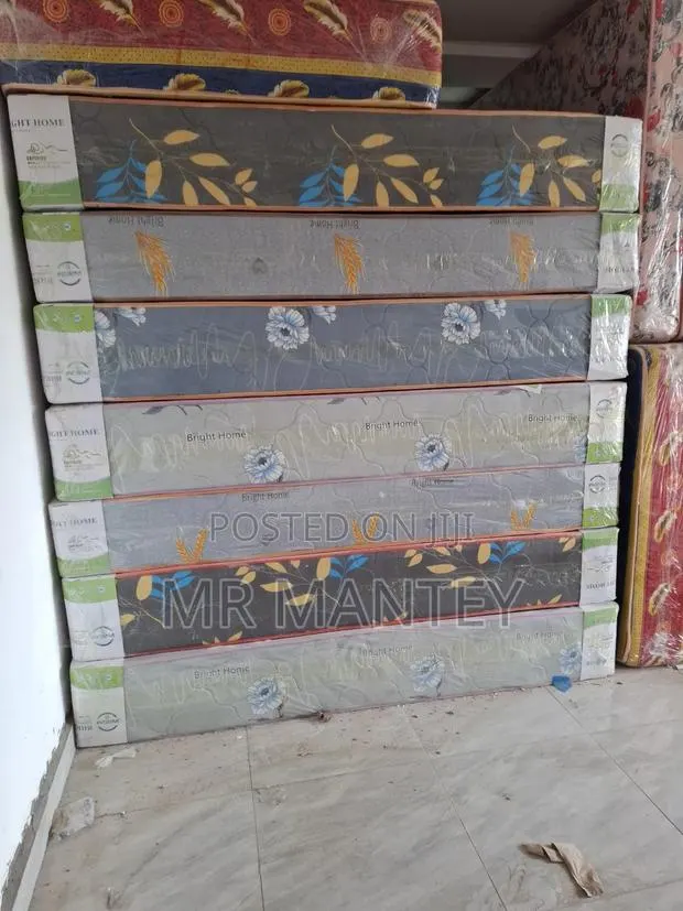 10 Inches Double Mattress · Photo 1